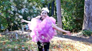 diy-halloween-costume-loofah-bubbles-2-edited