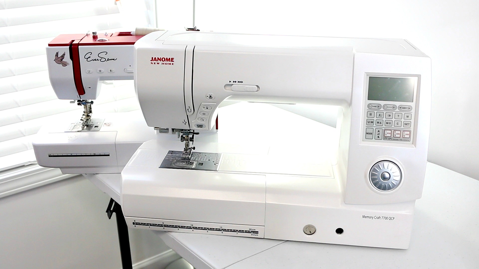 Best Sewing Machine for Quilting - Little Rebel Sewing Machine Review 
